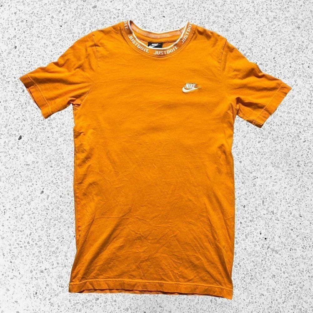 Nike t shirt